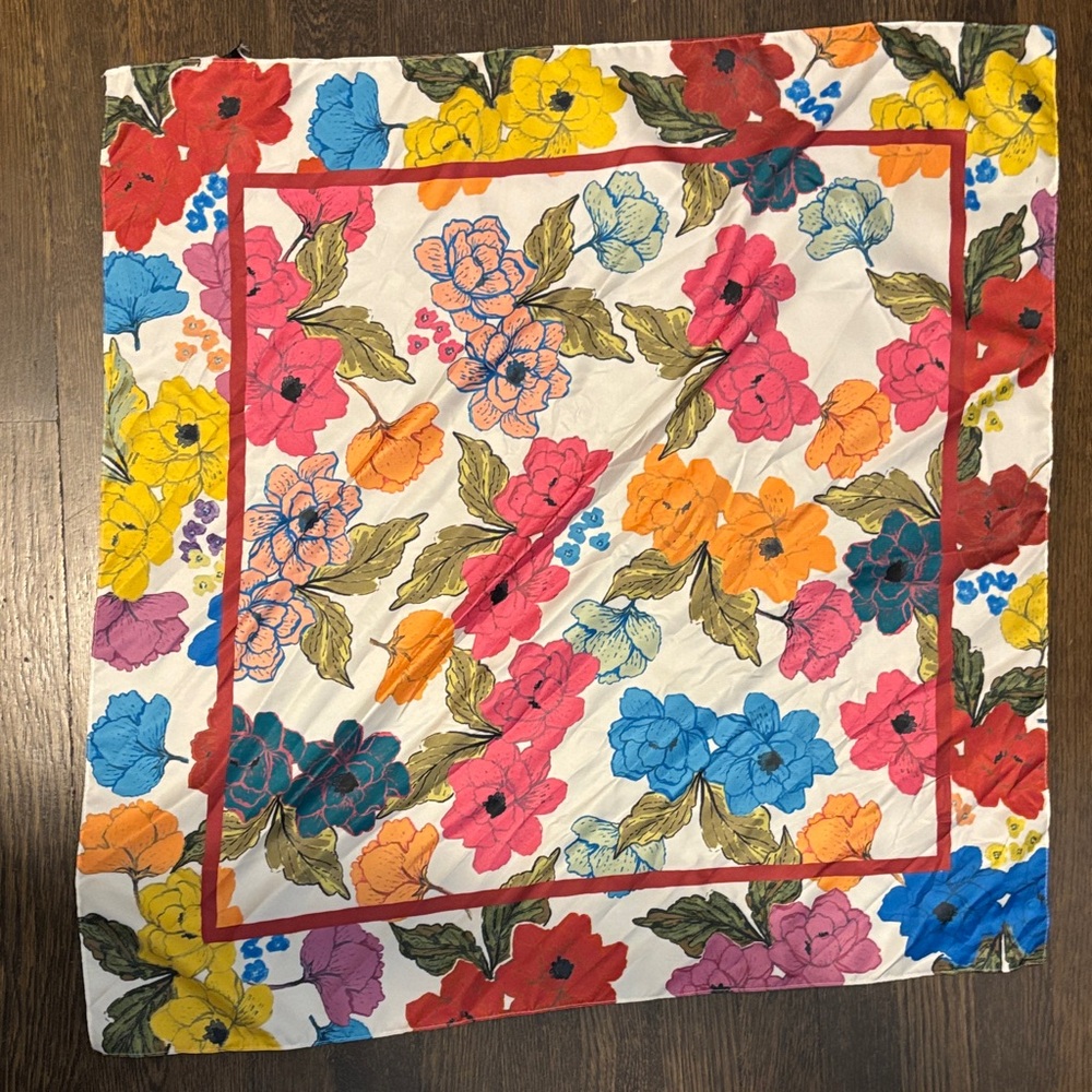 Zara 2 Multicolor Floral and Geometric Scarf - Picture 6 of 8